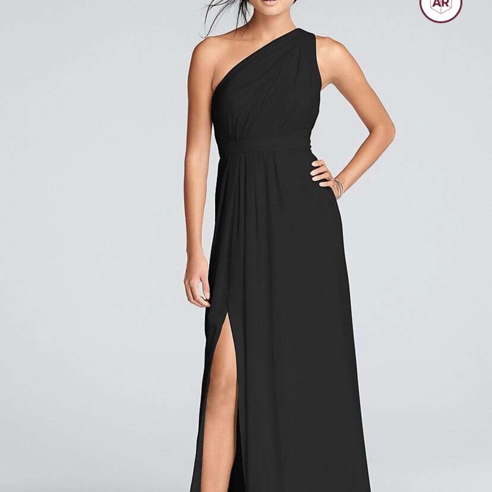 Long one shoulder crinkle chiffon dress